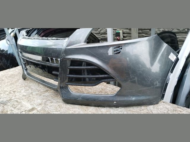 bontott FORD KUGA Első Lökhárító (Üresen)