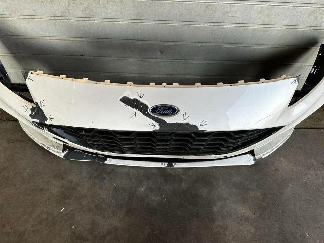 bontott FORD KUGA Első Lökhárító (Üresen)