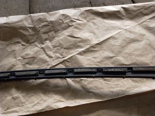 bontott FORD KUGA Első Szélvédő Jobb Díszléc