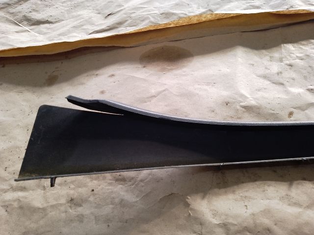 bontott FORD KUGA Első Szélvédő Jobb Díszléc