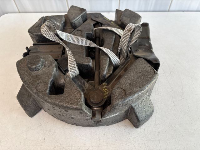 bontott FORD KUGA Emelő