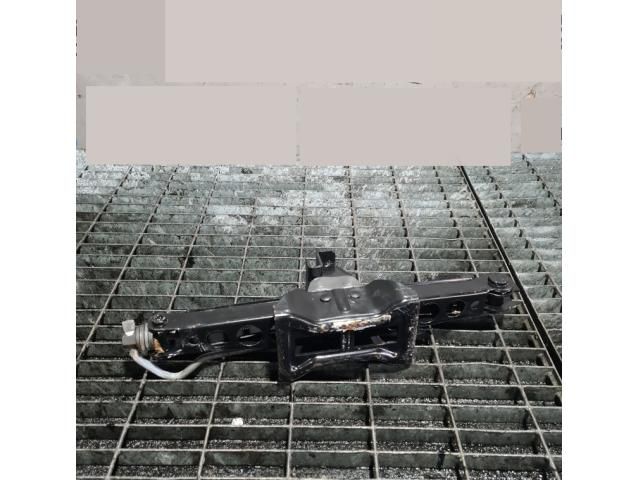 bontott FORD KUGA Emelő