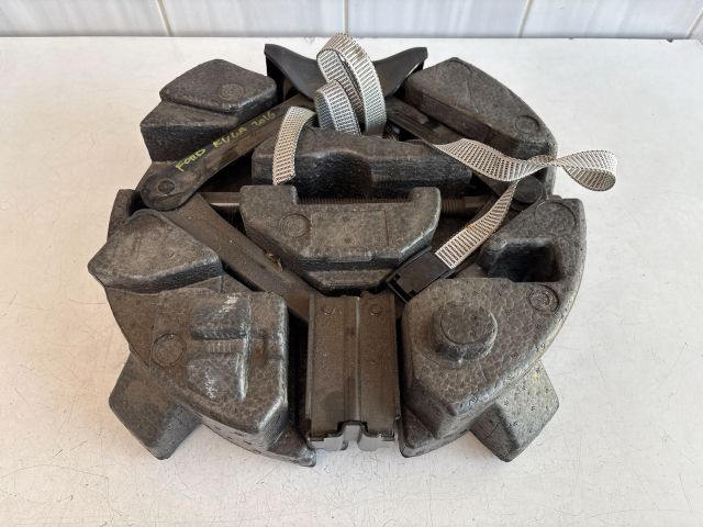 bontott FORD KUGA Emelő