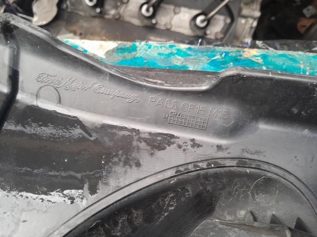 bontott FORD KUGA Felső Hűtőburkolat