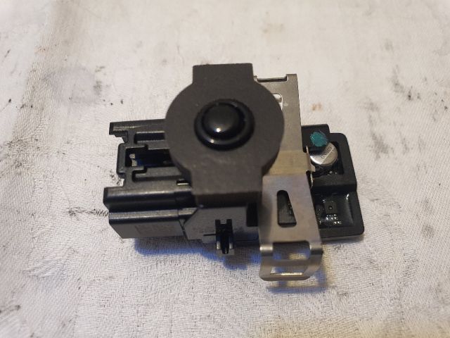 bontott FORD KUGA Fényérzékelő