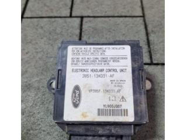 bontott FORD KUGA Fényszóró Elektronika