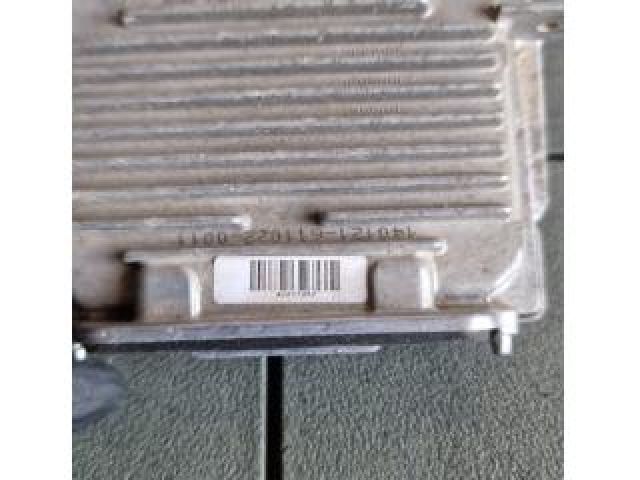 bontott FORD KUGA Fényszóró Elektronika