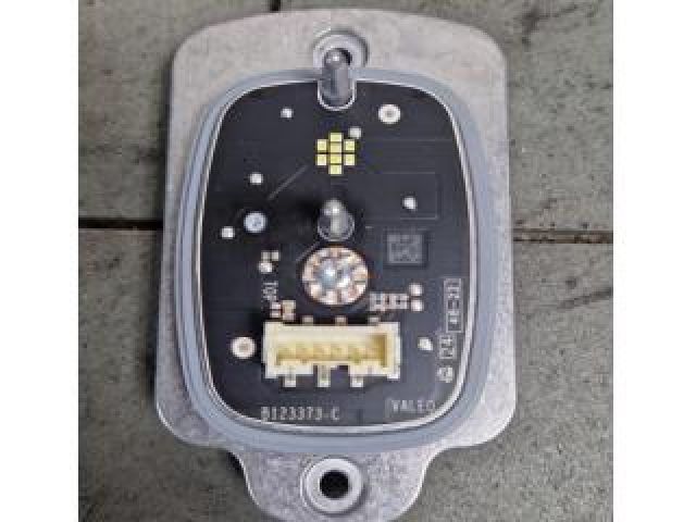 bontott FORD KUGA Fényszóró Elektronika