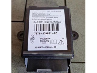 bontott FORD KUGA Fényszóró Elektronika