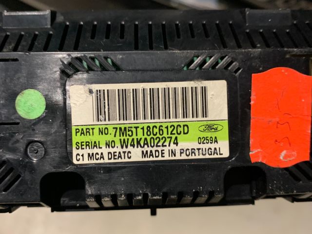 bontott FORD KUGA Fűtéskapcsoló (digit klímás)