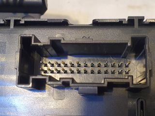 bontott FORD KUGA Fűtéskapcsoló (digit klímás)