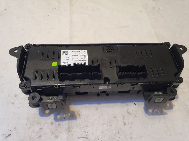 bontott FORD KUGA Fűtéskapcsoló (digit klímás)