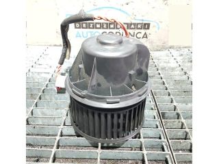 bontott FORD KUGA Fűtőmotor (Klímás)