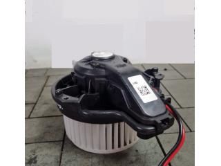 bontott FORD KUGA Fűtőmotor (Klímás)