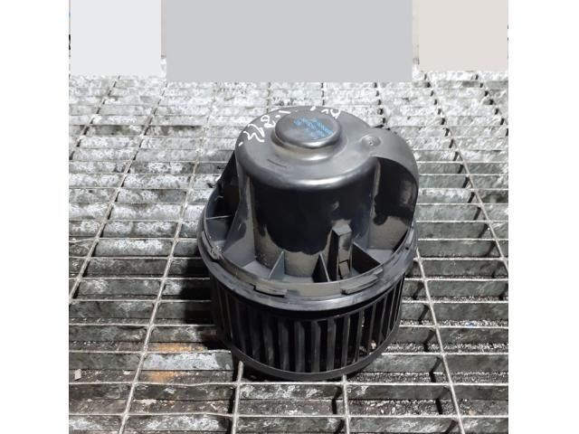 bontott FORD KUGA Fűtőmotor (Klímás)