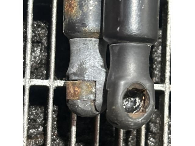 bontott FORD KUGA Gázrugós Kitámasztó Teleszkóp Csomagtérajtó (Pozíciófüggetlen)