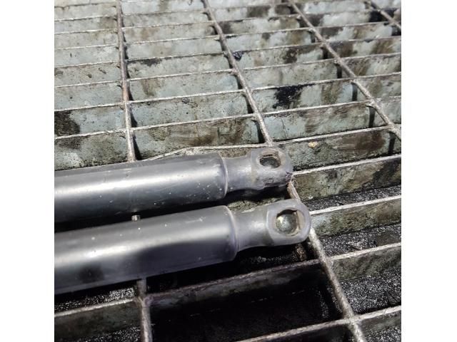 bontott FORD KUGA Gázrugós Kitámasztó Teleszkóp Csomagtérajtó (Pozíciófüggetlen)