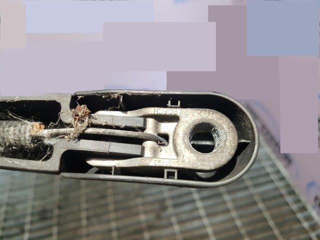 bontott FORD KUGA Hátsó Ablaktörlő Kar