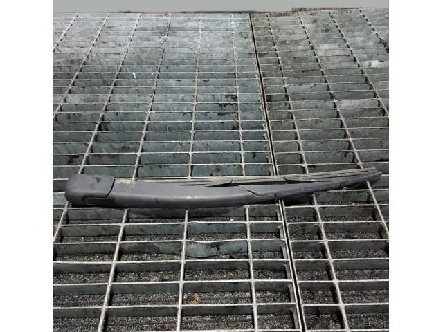 bontott FORD KUGA Hátsó Ablaktörlő Kar