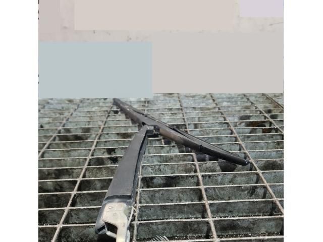 bontott FORD KUGA Hátsó Ablaktörlő Kar