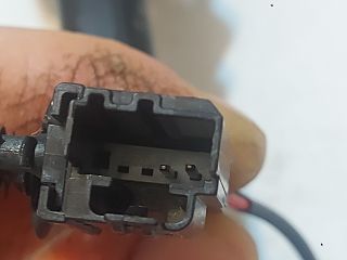 bontott FORD KUGA Hátsó középső Biztonsági Öv Csat