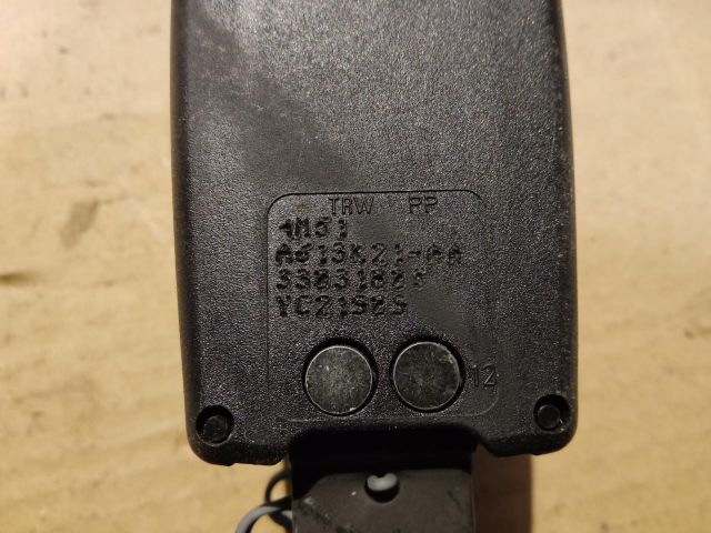 bontott FORD KUGA Hátsó középső Biztonsági Öv Csat