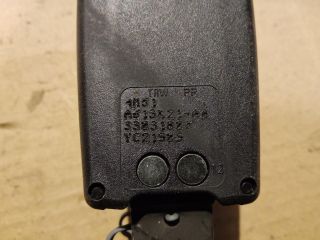 bontott FORD KUGA Hátsó középső Biztonsági Öv Csat