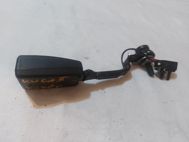 bontott FORD KUGA Hátsó középső Biztonsági Öv Csat