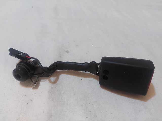 bontott FORD KUGA Hátsó középső Biztonsági Öv Csat