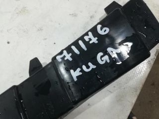 bontott FORD KUGA Hátsó középső Lökhárító Tartó (Műanyag)