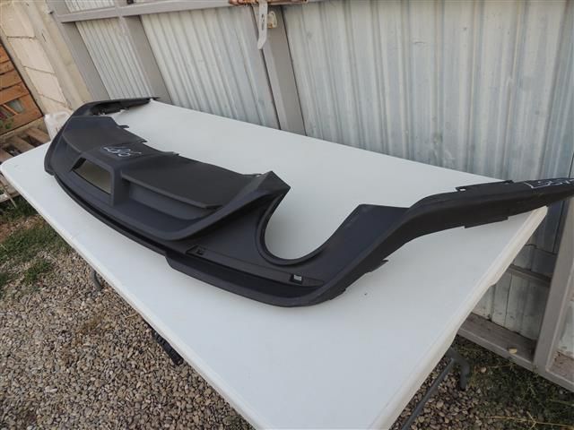 bontott FORD KUGA Hátsó Lökhárító Légterelő