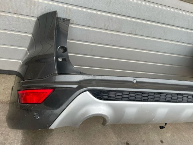 bontott FORD KUGA Hátsó Lökhárító (Részeivel)