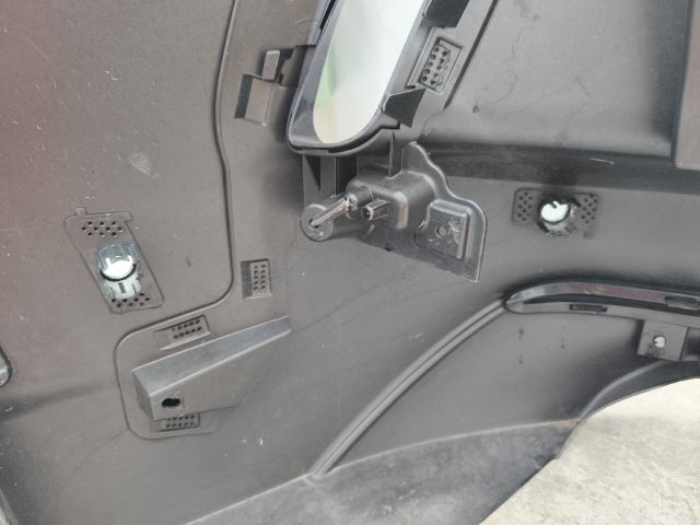 bontott FORD KUGA Hátsó Lökhárító (Részeivel)