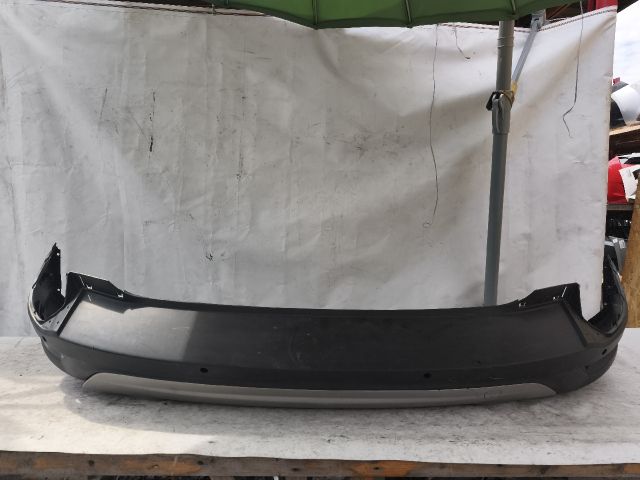 bontott FORD KUGA Hátsó Lökhárító (Részeivel)