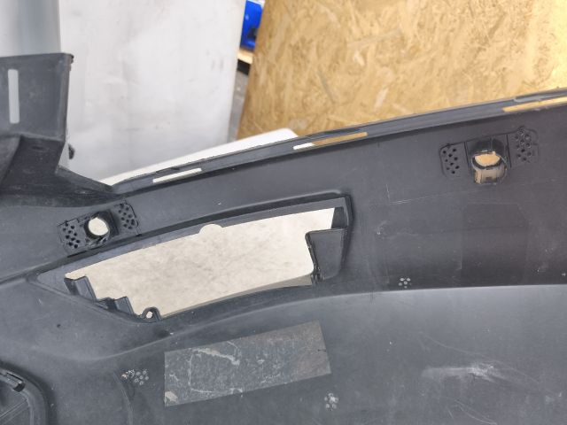 bontott FORD KUGA Hátsó Lökhárító (Részeivel)