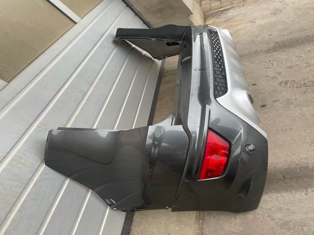 bontott FORD KUGA Hátsó Lökhárító (Részeivel)