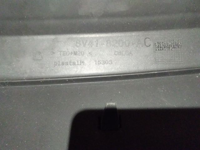 bontott FORD KUGA Hűtőrács