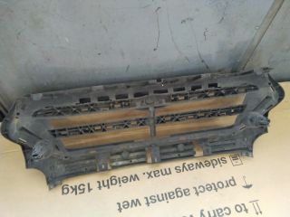 bontott FORD KUGA Hűtőrács