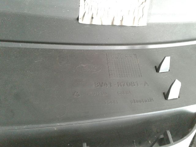 bontott FORD KUGA Hűtőrács