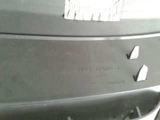 bontott FORD KUGA Hűtőrács