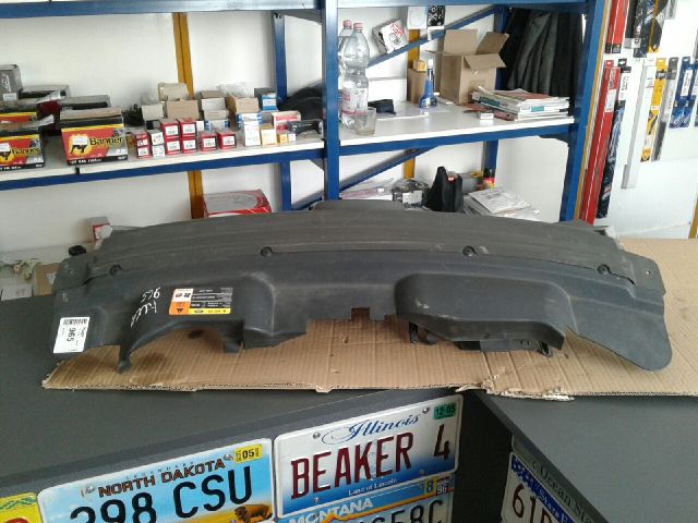 bontott FORD KUGA Hűtőrács