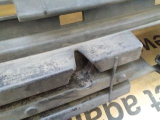 bontott FORD KUGA Hűtőrács