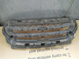 bontott FORD KUGA Hűtőrács