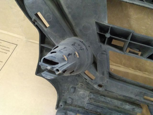 bontott FORD KUGA Hűtőrács