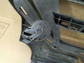 bontott FORD KUGA Hűtőrács