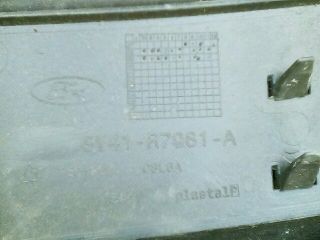 bontott FORD KUGA Hűtőrács