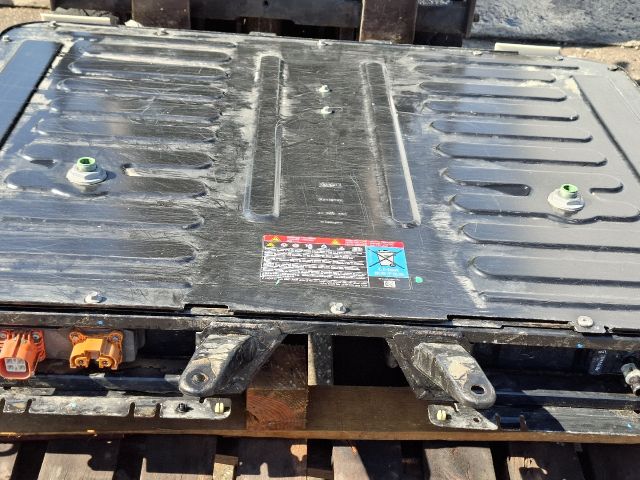 bontott FORD KUGA Hybrid Akkumulátor