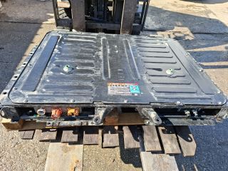 bontott FORD KUGA Hybrid Akkumulátor