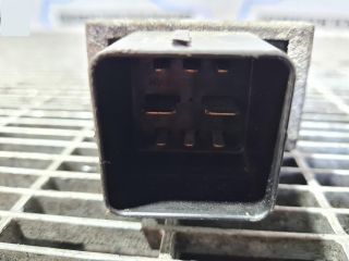 bontott FORD KUGA Izzító Relé