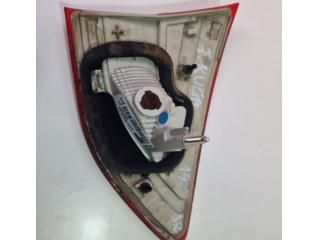 bontott FORD KUGA Jobb Belső Hátsó Lámpa